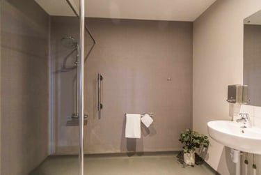 Platinum Studio at Queens Court, 15 Queens Walk, City Centre, Reading, RG17QF - Image 7