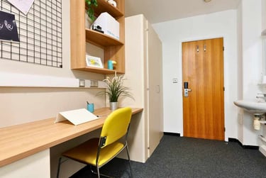 Shared Apartment Classic at Northernhay House, Northernhay Place, City Centre, Exeter, EX43RY - Image 3