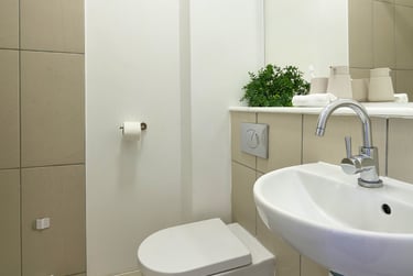 Silver En-suite at The Village at The Viaduct, Ainsley Street, City Centre, Durham, DH14BJ - Image 3