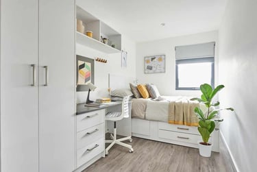 6 Bed Cluster En-suite Premium - Image 1