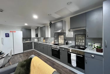 Standard En Suite - Image 4