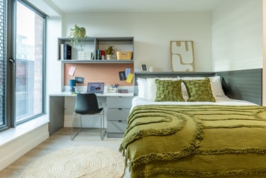 Studio Deluxe at Waterside, 58-62 Avon Street, City Centre, Bristol, BS20PX - Image 1