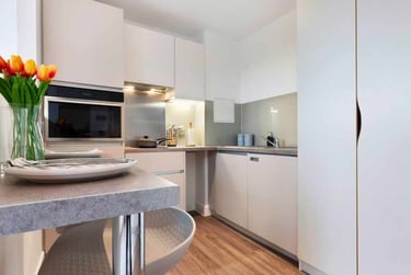 Studio Gold - Image 5