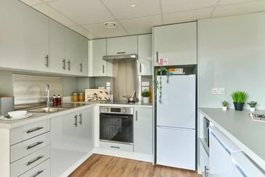 Ensuite Gold - Image 5