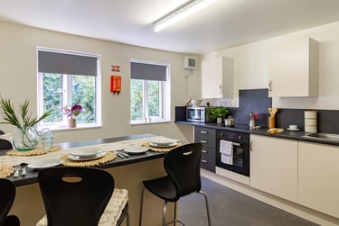 Premium En Suite - Image 5