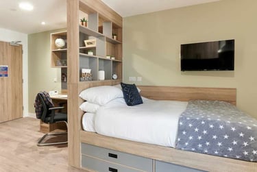 Studio Classic at Southampton Crossings, Cumberland Place, Portswood, Southampton, SO152YU - Image 1