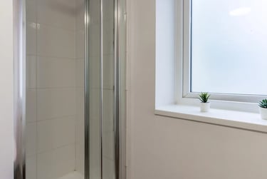 Classic 8 Bed Shared House - Image 5