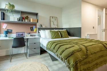Studio Premium at Waterside, 58-62 Avon Street, City Centre, Bristol, BS20PX - Image 1