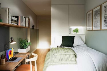 Deluxe En-suite at Norton’s Student Living, 11 Montrose Terrace, Abbeyhill, Edinburgh, EH75AF - Image 1