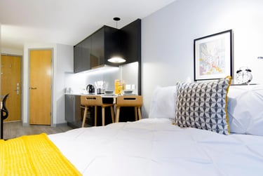 Premium Studio at Therese House, 29- 30 Glasshouse Yard, Barbican, London, EC1A4JN - Image 1