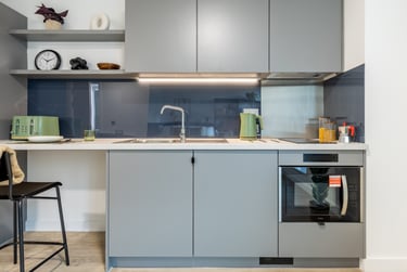 Studio Deluxe at Waterside, 58-62 Avon Street, City Centre, Bristol, BS20PX - Image 3