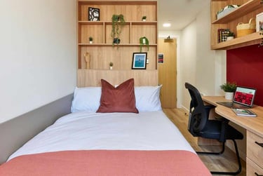 Ensuite Bronze at 17a Christchurch Road, 17a Christchurch Road, City Centre, Bournemouth, BH13LF - Image 1