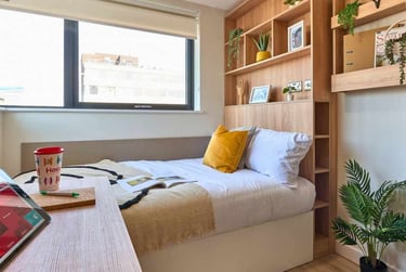 Ensuite Bronze Plus at 17a Christchurch Road, 17a Christchurch Road, City Centre, Bournemouth, BH13LF - Image 1