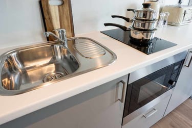 Studio Superior Plus at Queen Street Studios, Queen Street, City Centre, Exeter, EX43FG - Image 6