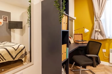 Classic - 2 Bed Flat at Belaton House, 130 Holdenhurst Road, Central, Bournemouth, BH88AW - Image 6