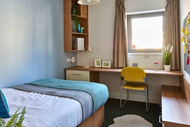 Ensuite Premium at Trust House, Salem Place, St Thomas, Exeter, EX46TZ - Image 2