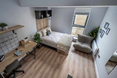 One Bed Mezzanine Apartment - Image 4