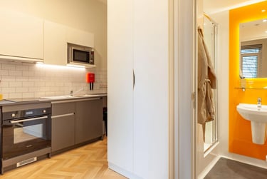 Premium Studio at St Crispin's House, Duke Street, City Centre, Norwich, NR31PD - Image 7