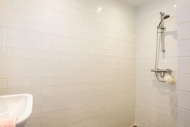 Deluxe Studio at Bentley House, 10 Moland Street, City Centre, Birmingham, B47AU - Image 10