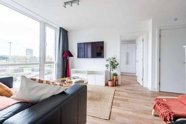 Deluxe 2 Bedroom Apartment at CODE Fairfax Street, Fairfax Street, City Centre, Coventry, CV15GA - Image 3