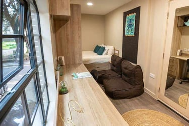 Corner Standard Studio - Image 2