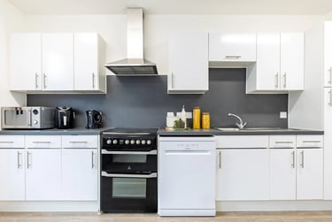 Classic En Suite - Image 7