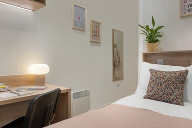 Classic Ensuite  - Image 1