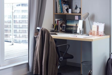 Studio Platinum Deluxe (balcony) - Image 4