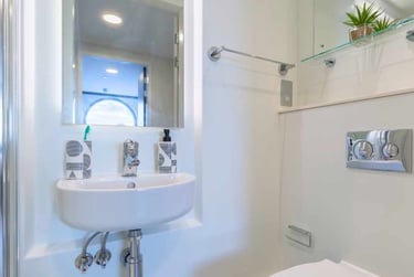 Apartment Two Bed - Image 6