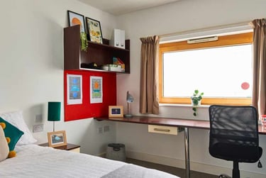 Ensuite Premium at Heantun Point, 1 Culwell Street, City Centre, Wolverhampton, WV100JT - Image 2