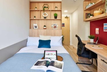 Ensuite Gold - Image 1