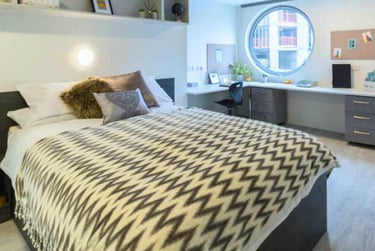 Studio Platinum - Image 1