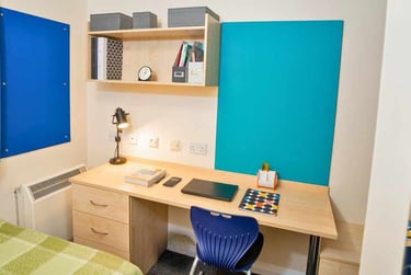 Ensuite Classic at Queen's Hospital Close, Bath Row, Edgbaston, Birmingham, B151NH - Image 2