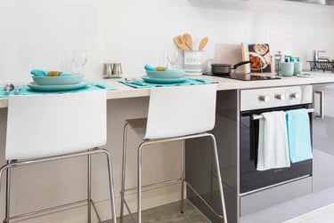 Studio Premium - Image 2