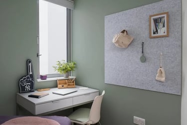 Classic En Suite at The Curve, 14 Fieldgate Street, Shoreditch, London, E11ES - Image 2