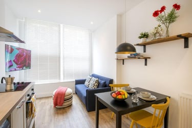 1 bed flat, Winckley Street, City Centre, Preston, PR12AA - Image 1