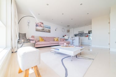 2 bed flat, Cardiff Bay, Sports Village, Cardiff, CF110JJ - Image 5