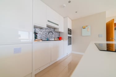 2 bed flat, Cardiff Bay, Sports Village, Cardiff, CF110JJ - Image 7