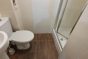 2 bed flat, 4, 2, Adamstown, Cardiff, CF240EW - Image 7