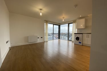 1 bed house, Cathays, Cardiff, CF244JA - Image 2