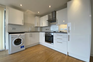 1 bed house, Cathays, Cardiff, CF244JA - Image 3