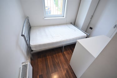 1 bed flat, City Centre, Mount Pleasant, Swansea, SA15TN - Image 3