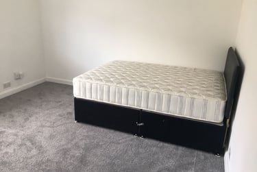 2 bed flat, Port Tennant, St Thomas, Swansea, SA18JN - Image 4