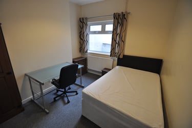 5 bed house, Port Tennant, St Thomas, Swansea, SA18JZ - Image 12