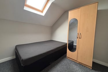 2 bed flat, Riverside, Cardiff, CF116LT - Image 4