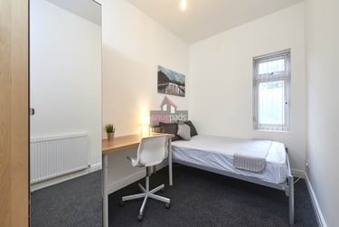 5 bed house, Salford, Irlams O' Th' Height, M67HP - Image 7