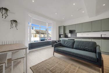 6 bed flat, Roath, Plasnewydd, Cardiff, CF243RQ - Image 1