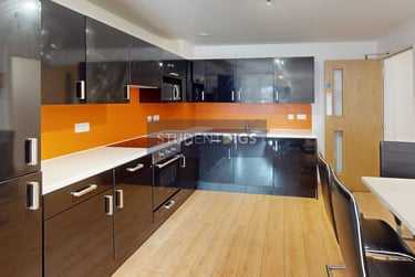 4 bed flat, Abode, London Road, Highfields, Leicester, LE20BL - Image 2