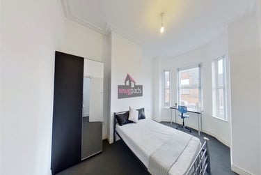 6 bed house, Salford, Langworthy, M65PP - Image 3