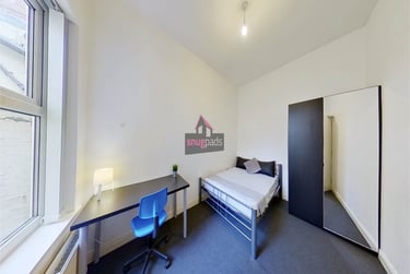 6 bed house, Salford, Langworthy, M65PP - Image 4